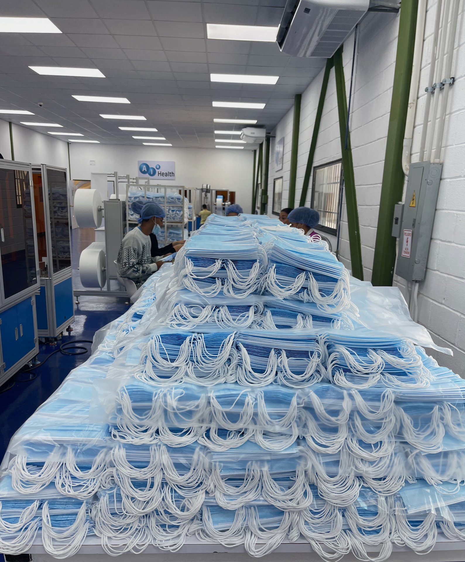 Entrega de material sanitario y equipos médicos — Donación de material sanitario