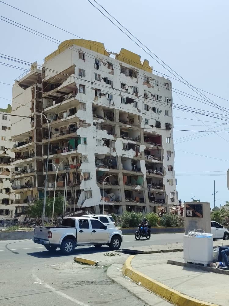 La destrucción en el centro de La Guaira